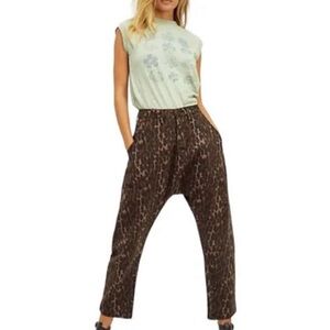 One Teaspoon Women's Boyfriend Jeans - Brown Leopard Print